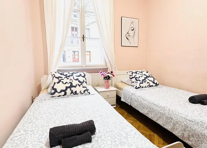 Y Station Private Apartment Budapest