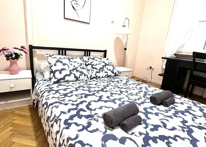 Apartment Y Station Private