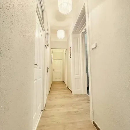 Y Station Private Διαμέρισμα