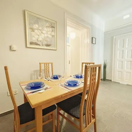 Y Station Private Διαμέρισμα *